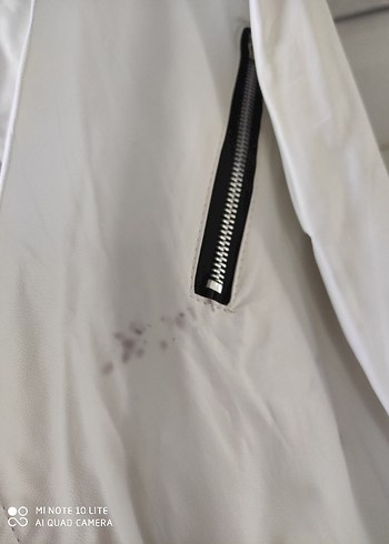 Düğmeli Beyaz Keten Kadın Ceket - Görsel 3