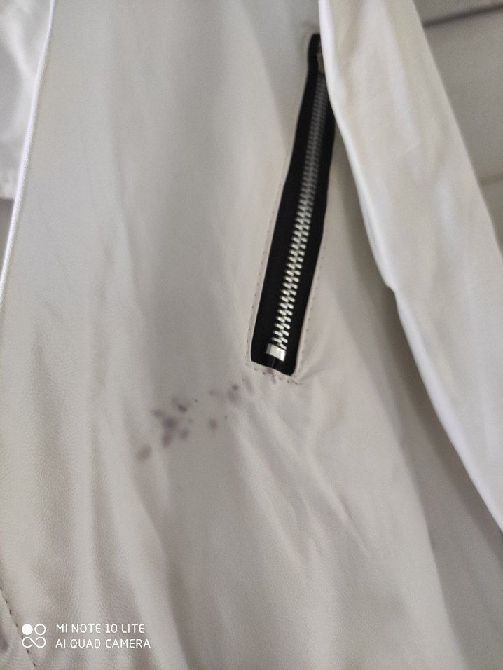 Düğmeli Beyaz Keten Kadın Ceket - Görsel 3