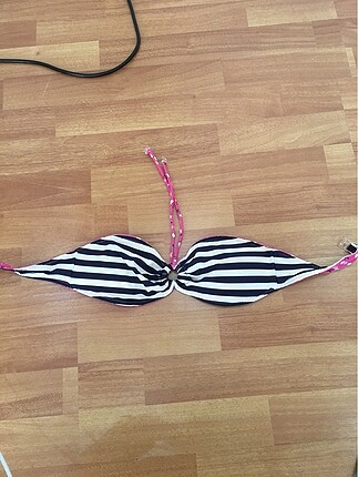 h&m bikini üstü