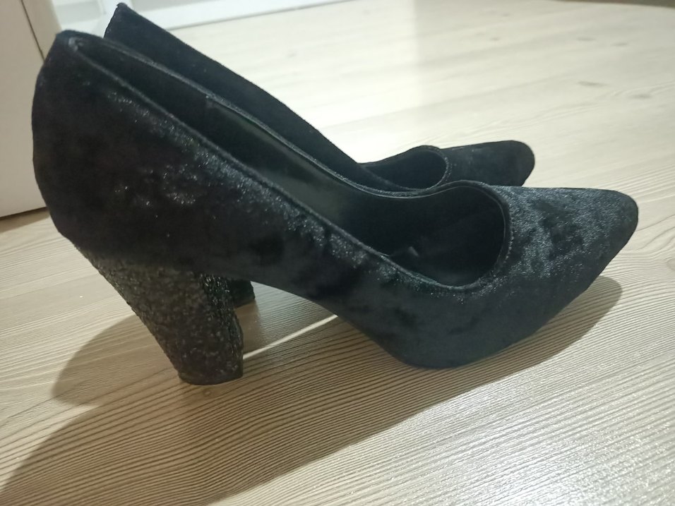 Siyah Kürklü Blok Topuklu Stiletto - Görsel 3