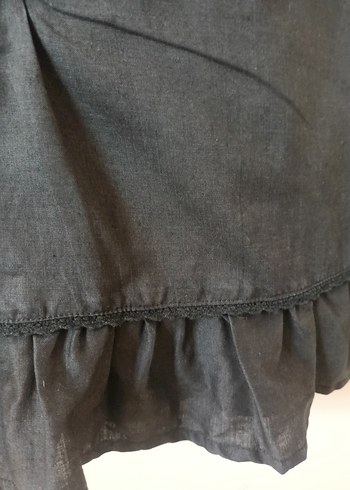 Düğmeli V Yaka Nakışlı Keten Siyah Bluz - Görsel 3