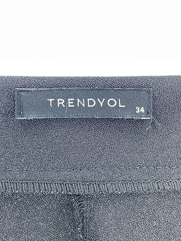 34 Beden siyah Renk Trendyol & Milla Kumaş Pantolon %70 İndirimli.