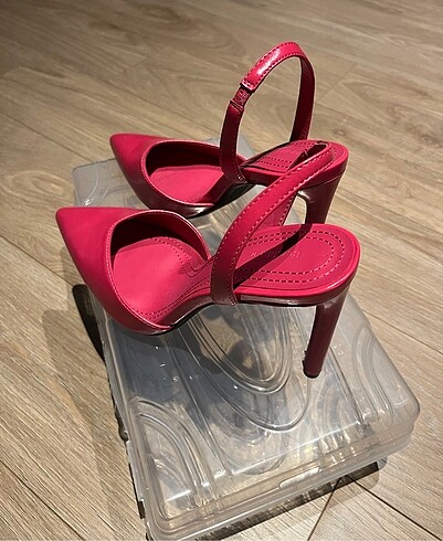 Fusya Stiletto