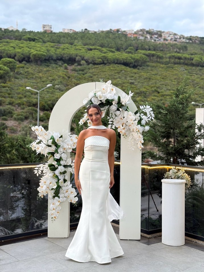 Modern Klasik Straplez Beyaz nişan nikah elbisesi - Görsel 2