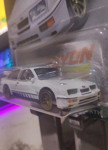  Hot Wheels Premium '87 Ford Sierra Cosworth 