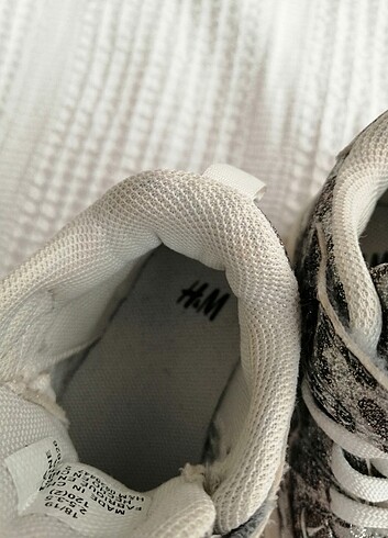 H&M Hm bebek bot.