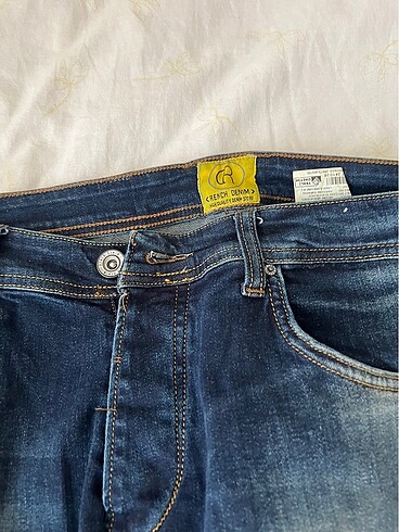 m Beden 2. Jean