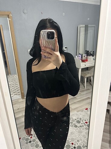 Siyah sırt dekolteli crop