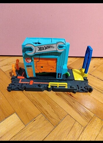 Hot Wheels City FBN06 oyun seti.