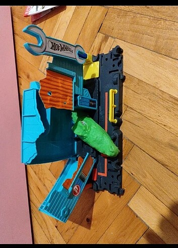  Hot Wheels City FBN06 oyun seti.