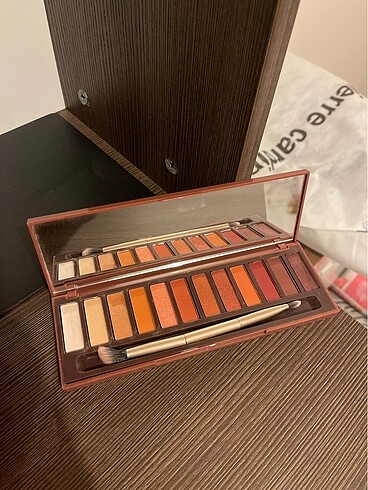 Far paleti naked urban decay heat