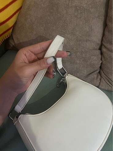  Beden pull bear çanta