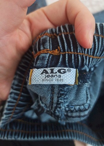 8 Yaş Beden mavi Renk 8 - 9 yaş erkek çocuk kot pantalon