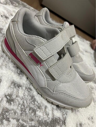 Puma kız çocuk ayakkabısı 32 numara