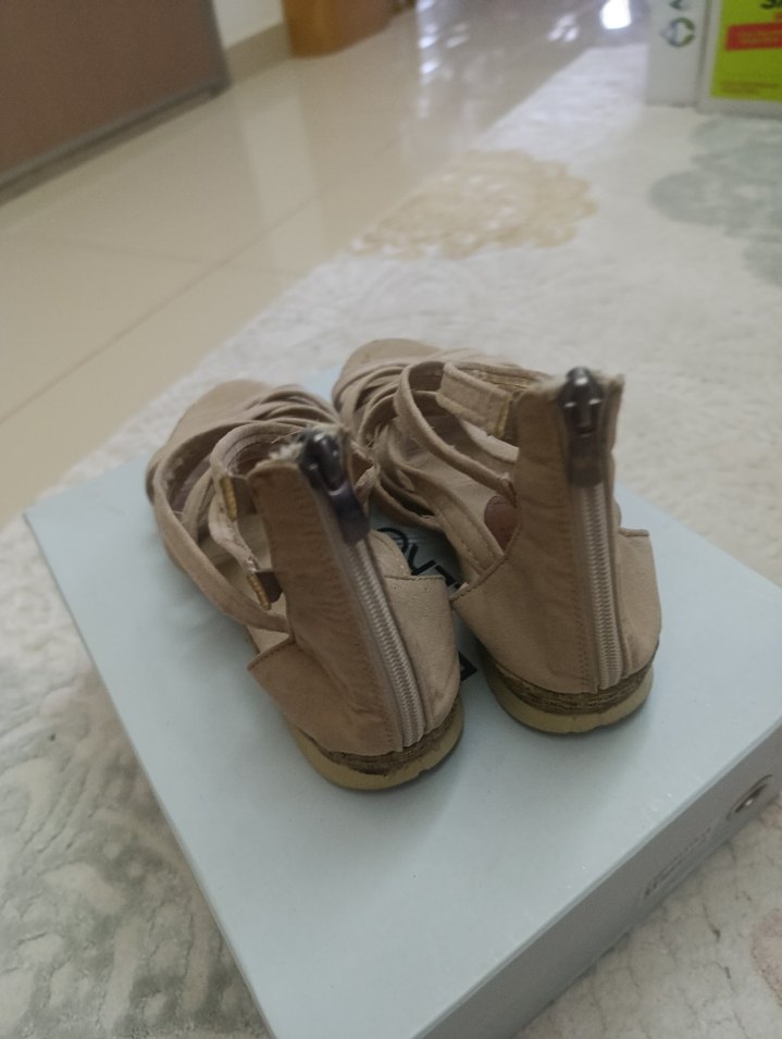 Bej Süet Dolgu Topuklu Kadın Sandalet - Görsel 2