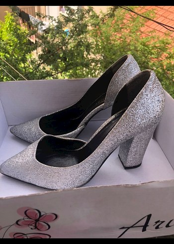 Gri Simli Stiletto Yüksek Topuklu Kadın Ayakkabı