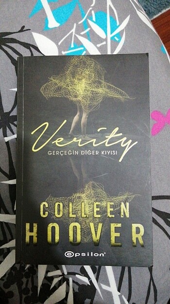 Verity Gercegin diger kiyisi. Colleen Hoover