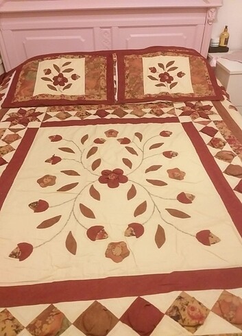Diğer Yatak Örtüsü Takımı