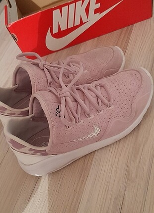 Nike spor ayakkabı
