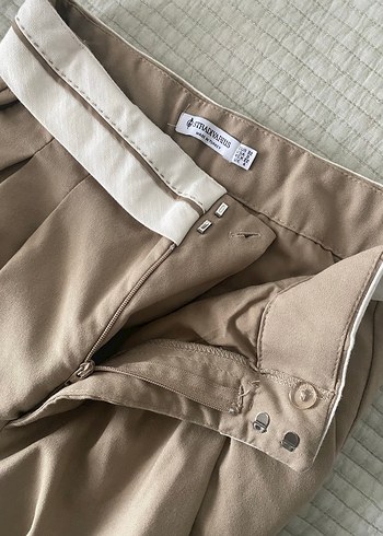 32 Beden Stradivarius Bej Bel Detaylı Pantolon