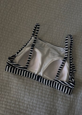 Penti Çizgili Fırfırlı Bikini Üstü - Görsel 3