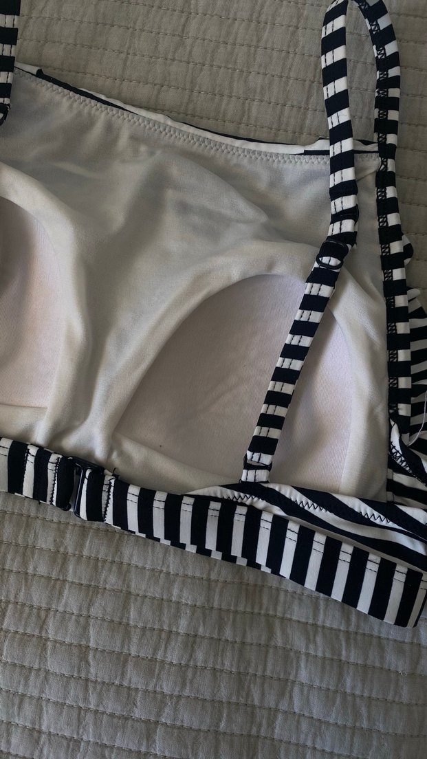 Penti Çizgili Fırfırlı Bikini Üstü - Görsel 5