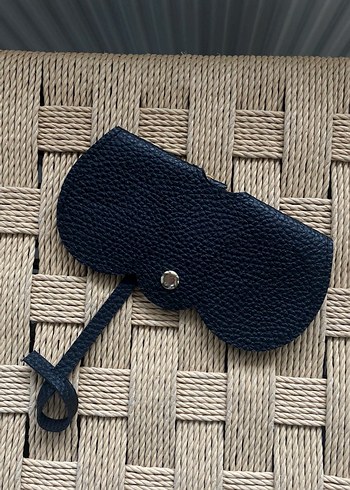 Siyah Charm / Gözlük Kılıfı - Görsel 4