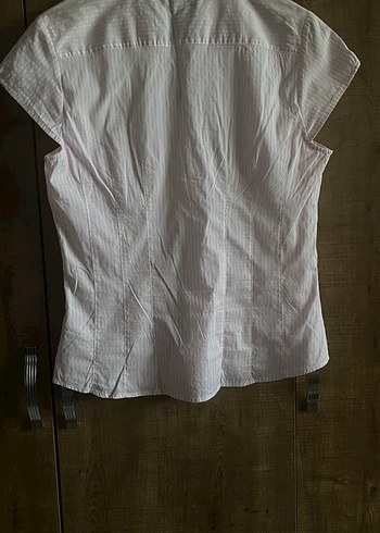 xl Beden beyaz Renk H&M Pembe Çizgili Düğmeli V Yaka Kısa Kollu Kadın Gömlek