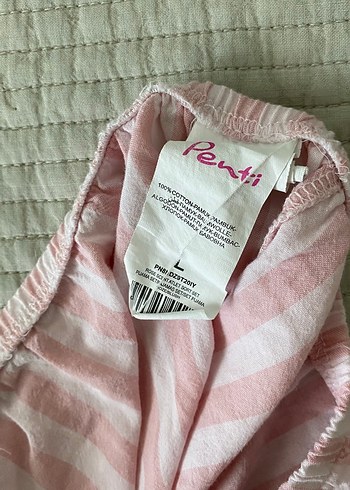 l Beden Penti Pembe Çiçekli Pijama Takımı