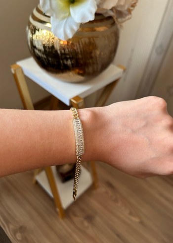 Zincir Detaylı Altın Renk Kadın Bileklik - Görsel 2