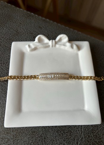 Zincir Detaylı Altın Renk Kadın Bileklik - Görsel 4