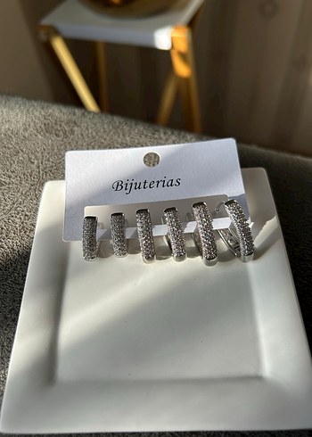 Gri Mini Tokalı Kadın Küpeleri - Görsel 5