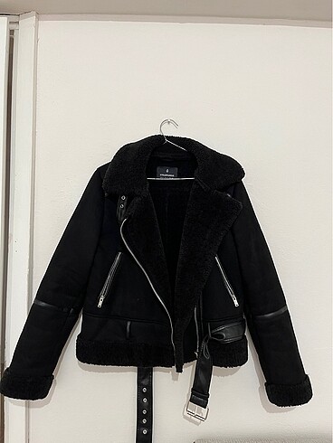 Stradivarius içi suni kürklü biker ceket mont