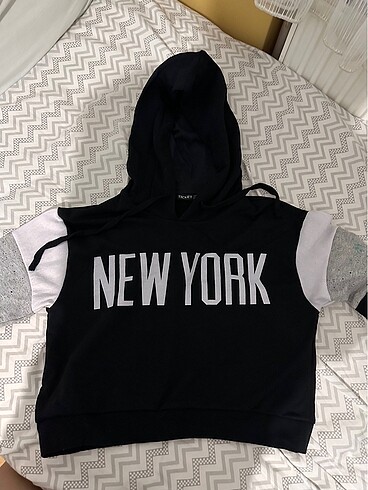 Crop Sweatshirt