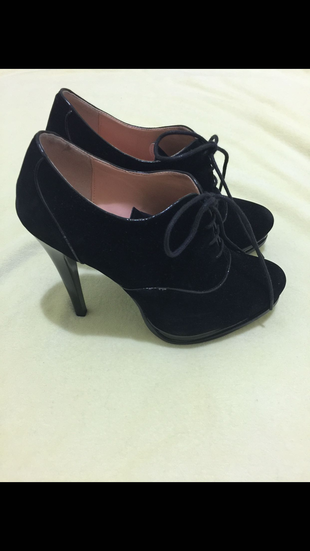Siyah süet Bootie