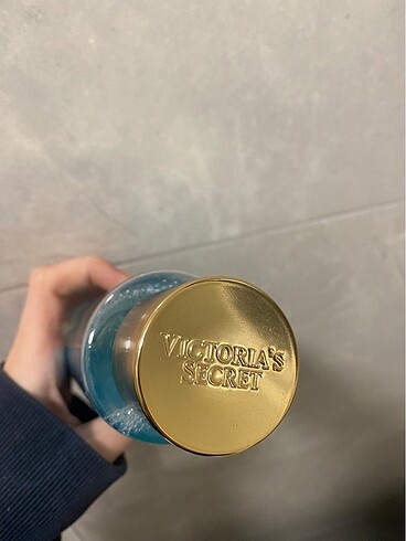  Beden Victoria's Secret Aqua Kiss Vücut Spreyi