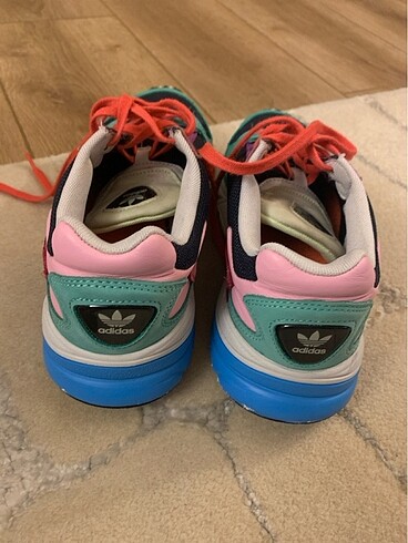 39 Beden Adidas spor ayakkabı