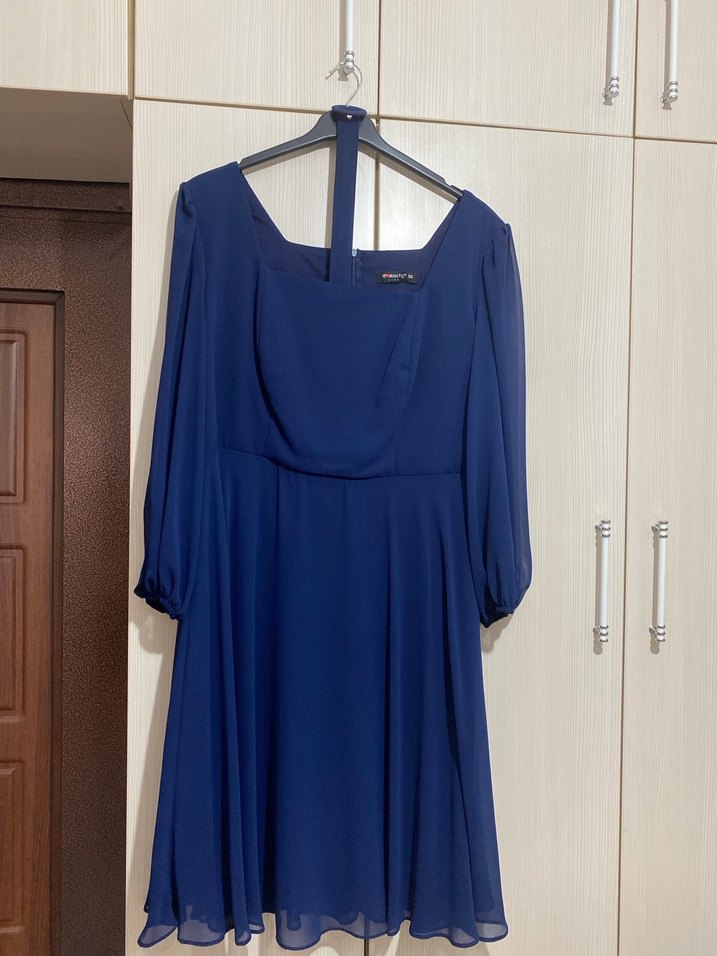 Lacivert V Yakalı Midi Kadın Elbise - Görsel 2