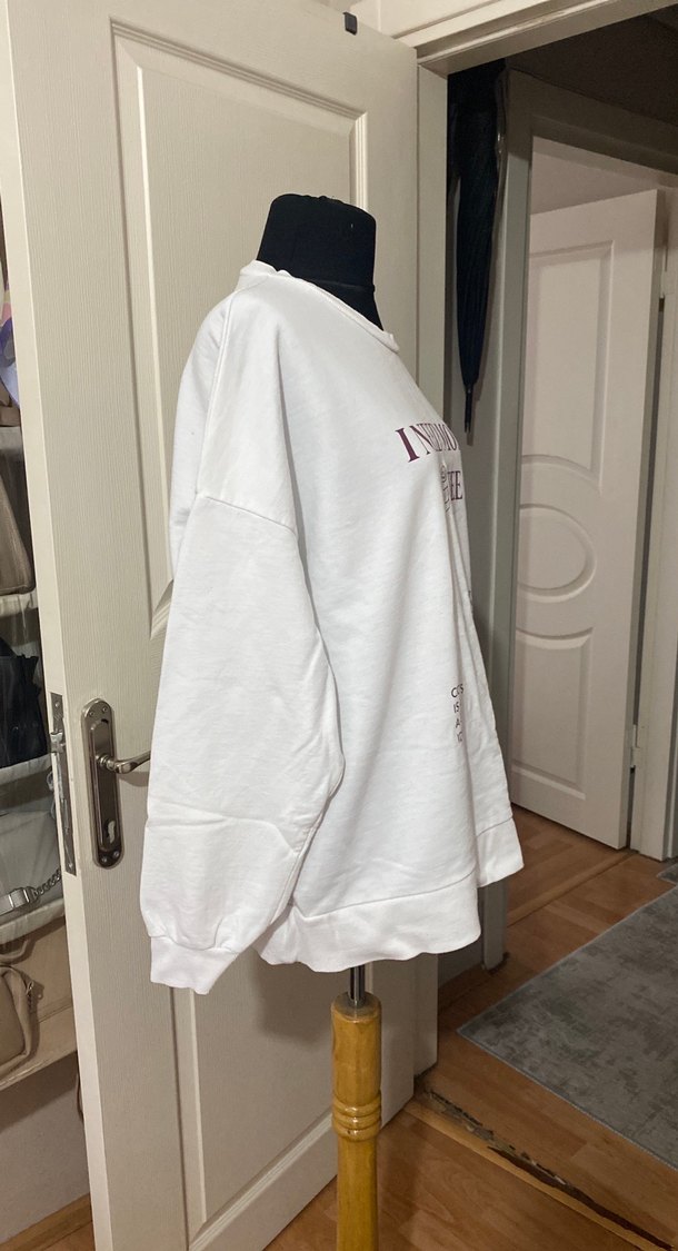 Beyaz Uzun Kollu Pamuklu Sweatshirt - Görsel 3