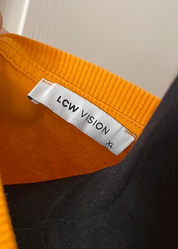 Erkek Turuncu Baskılı Kısa Kollu Tişört - Görsel 3