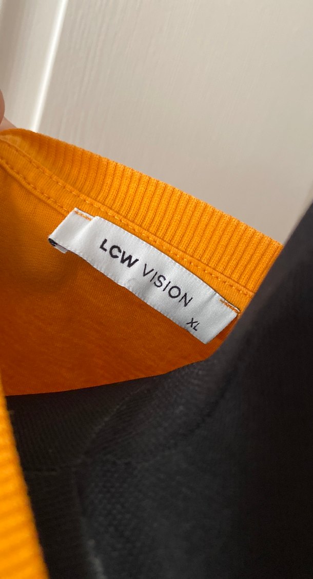 Erkek Turuncu Baskılı Kısa Kollu Tişört - Görsel 3