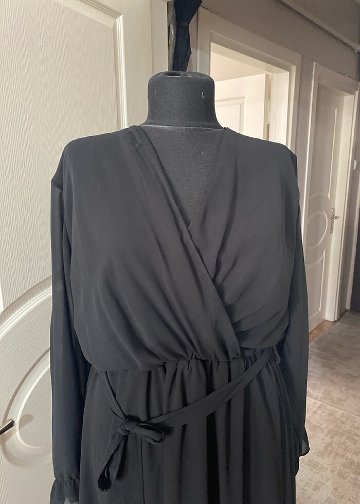 Siyah elbise - Görsel 2