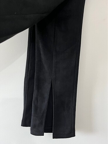 Süet yırtmaçlı pantolon - Görsel 4