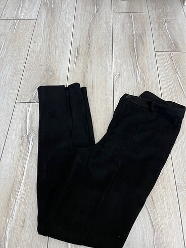 Süet yırtmaçlı pantolon - Görsel 3