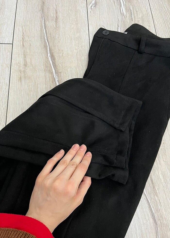 Süet yırtmaçlı pantolon - Görsel 2