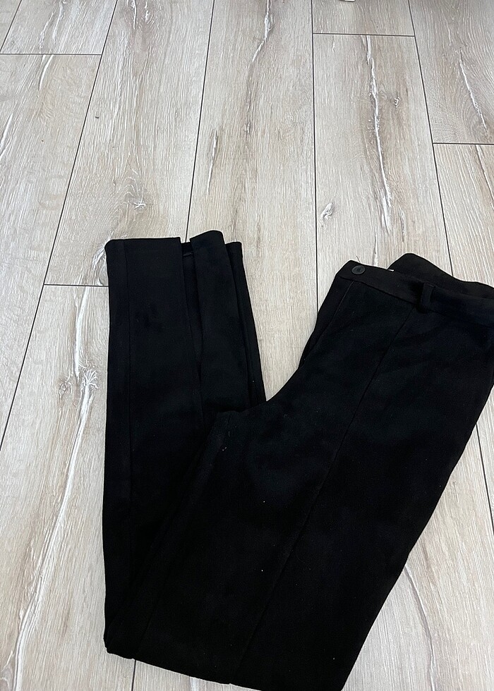 Süet yırtmaçlı pantolon - Görsel 3