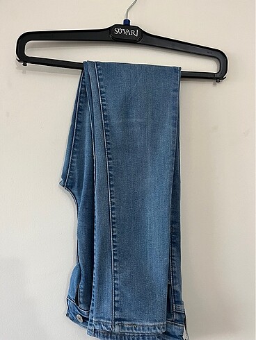 Mavi Jeans İhraç fazlası dar paça yüksek bel kot