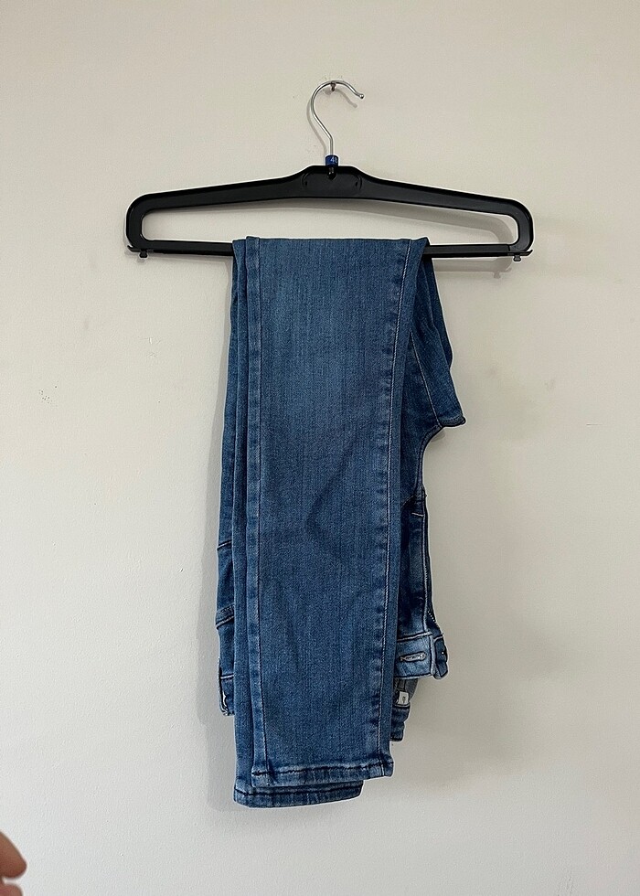 İhraç fazlası Dar paça yüksek bel jeans - Görsel 5