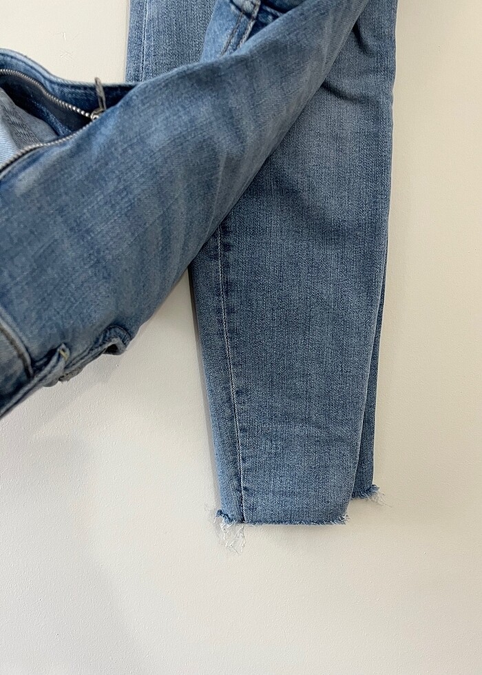 İhraç fazlası Dar paça yüksek bel jeans - Görsel 2