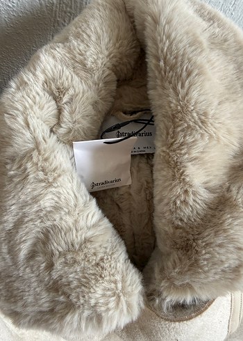 Beyaz Kürklü Kadın Mont - Görsel 3